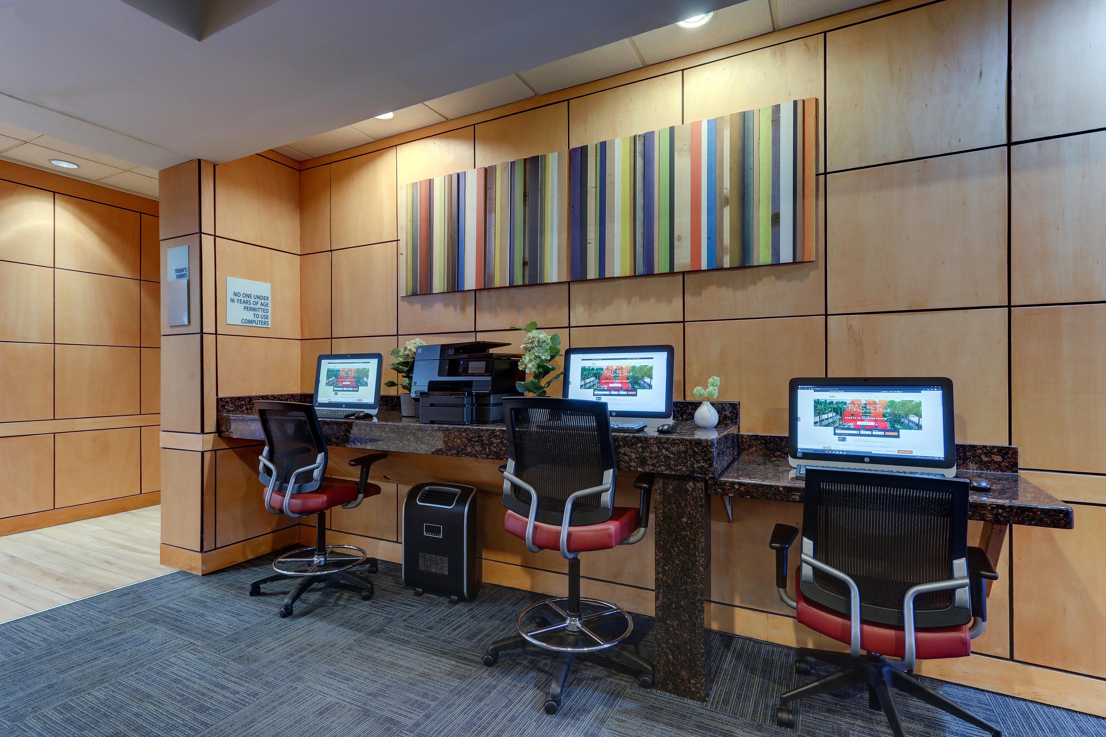 Holiday Inn Express Aberdeen-Chesapeake House By Ihg Eksteriør bilde